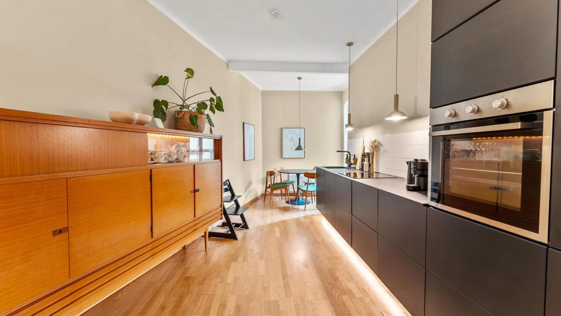 דירה Stylish 120Sqm Appartment In Berlin-Mitte גרמניה