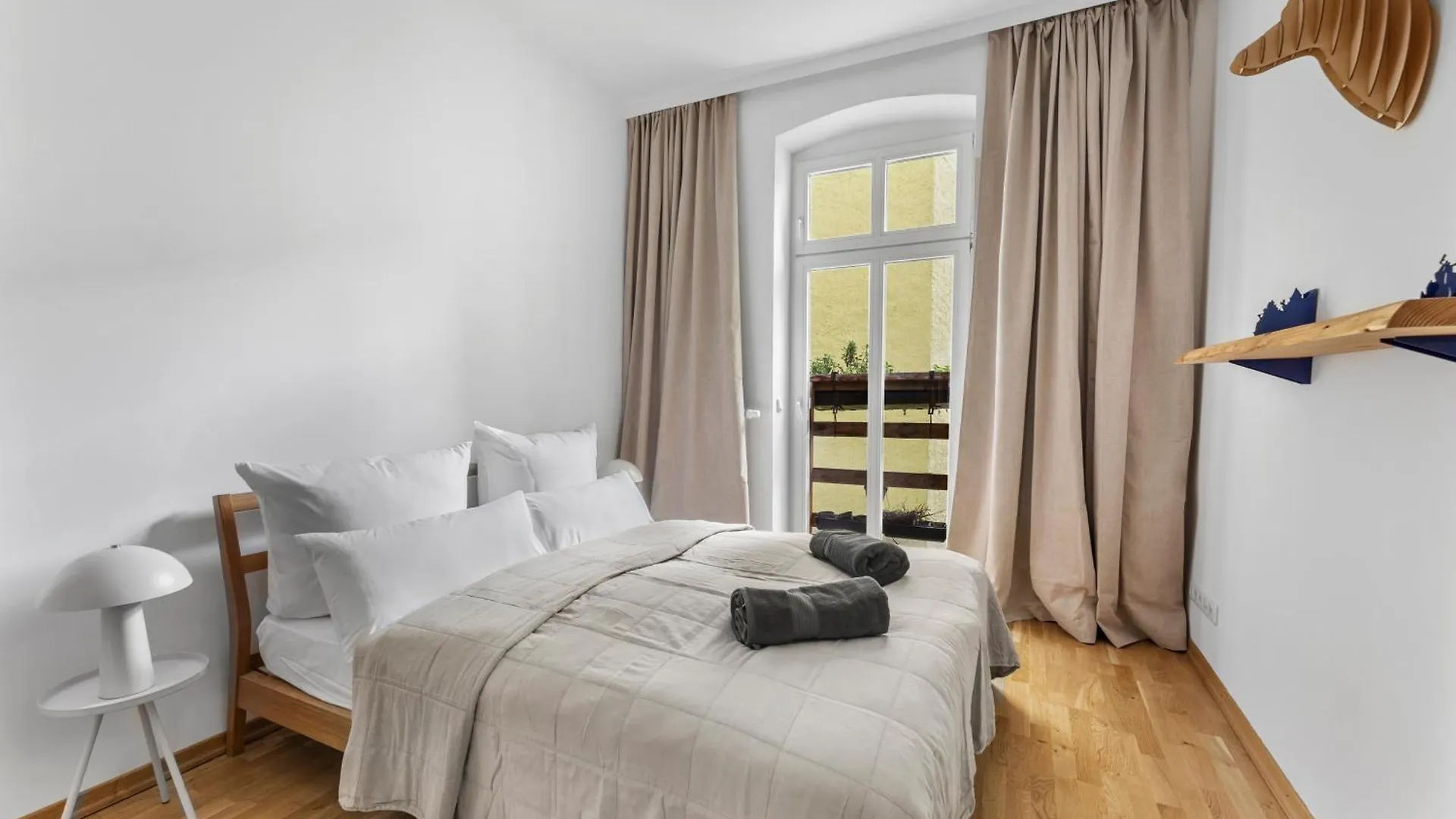 Stylish 120Sqm Appartment In Berlin-Mitte 公寓